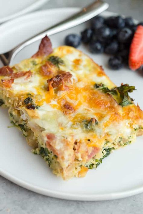 Kale Breakfast Casserole, Potato Recipes Casserole, Egg Casserole Recipes Healthy, Potato Egg Bake, Kale Breakfast, Good Sweet Potato Recipe, Ham Breakfast Casserole, Bacon Kale, Egg Brunch Recipes