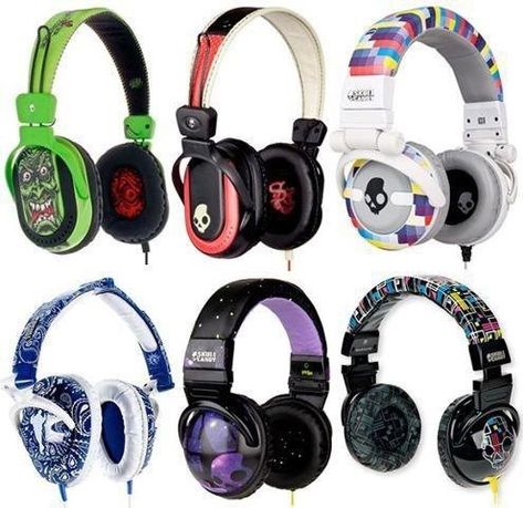 Emo Things To Buy, Cute Headphones, Retro Gadgets, Scene Outfits, Rawr Xd, Scene Fashion, Scene Kids, Scene Emo, Emo Scene