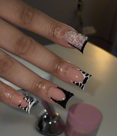 Nails Freestyle, Short French Tip, Shorties Nails, Junk Nails, Short French, Duck Nails, Print Nails, Animal Print Nails, Nail Fashion