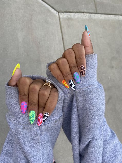 Two Toned Nails Designs, Different Nail Designs On Each Nail, Cowprint Nail Design, Cow Nails Acrylic, Hippie Nail Designs, Funky Nail Ideas, Different Nails, Funky Nail Art, Cow Nails