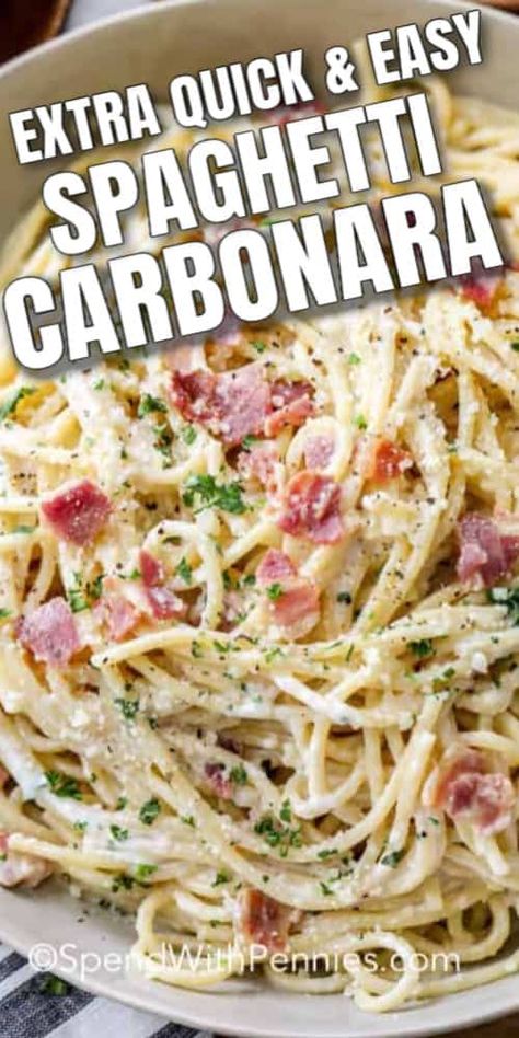 This easy spaghetti carbonara recipe is one of my favorite Italian pasta recipes! It's great with pancetta or prosciutto! #spendwithpennies #spaghetticarbonara #carbonara #easyspaghetticarbonara #carbonararecipe #spagheticarbonararecipe Carbonara With Bacon, Easy Spaghetti Carbonara, Carbonara Recept, Pasta A La Carbonara, Makanan Italia, Spaghetti Carbonara Recipe, Pasta Carbonara Recipe, Resep Pasta, Biscuits Diététiques