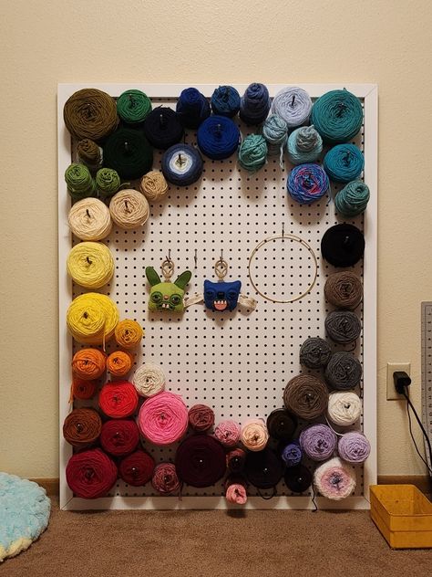 Pegboard, metal pegs, and love from my dad. @king_crabigail on instagram. Crochet Peg Board, Peg Board Walls, Peg Wall, Pegboard Storage, Yarn Storage, Peg Board, Machine Knitting, My Dad, Knitting Patterns