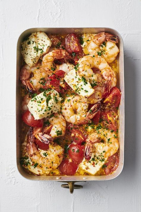 Looking for easy dinner recipes? This prawn dish is a quick and easy dinner recipe you can enjoy every night of the week! Find this and more shrimp dinner recipes at dish.co.nz Baked Prawns, Prawn Dishes, Plats Healthy, For Two, For One, Healthy Italian, One Pot Dinners, Prawn Recipes, Recipes For