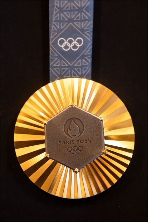 Gold Medal Olympics 2024, Gold Medal Olympics, Olympics Paris 2024, Gold Medal Wallpaper, Paris 2024 Olympic Games, Gold Medal Design, Spirit Of Excellence, Swimming Medals, Team America