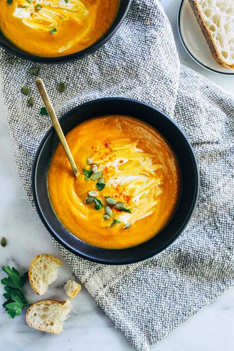 Healthy Vegetarian Meal Plan, Soup Making, Butternut Squash Recipes Soup, Squash Soup Recipe, Vegetarian Meal Plan, Soup Season, Miso Soup, Squash Soup, Butternut Squash Soup