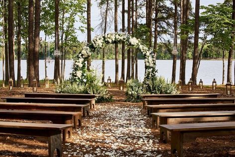 18 Lakeside Wedding Venues for the Ultimate Waterfront Event - WeddingWire Lake Wedding Venues, Atlanta Wedding Venues, Georgia Wedding Venues, Lake Oconee, Cheap Wedding Venues, Garden Wedding Venue, Wedding Spot, Lakeside Wedding, Waterfront Wedding