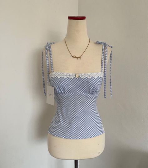 handmade ( Antonella Top) @fen1made on ig Coquette Sewing Patterns, Blue Cottagecore Aesthetic, Flat Chested Fashion, Thrift Flip Clothes, Blue Cottagecore, Gingham Top, Diy Clothes Design, Cottagecore Aesthetic, Blue Top