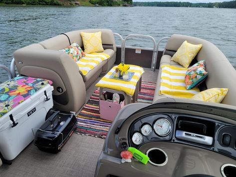 A decorated Pontoon boat Pontoon Color Scheme, Boat Necessities Summer, Pontoon Boat Must Haves, Pontoon Seating Ideas, Pontoon Organization Ideas, Pontoon Bachelorette Party, Pontoon Hacks, Pontoon Boat Hacks, Boat Accessories Ideas