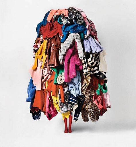 Pile Of Clothes, Carrie Bradshaw, Inspiration Mode, Ethical Fashion, Fast Fashion, Slow Fashion, Winter Coat, Minion, Sustainable Fashion