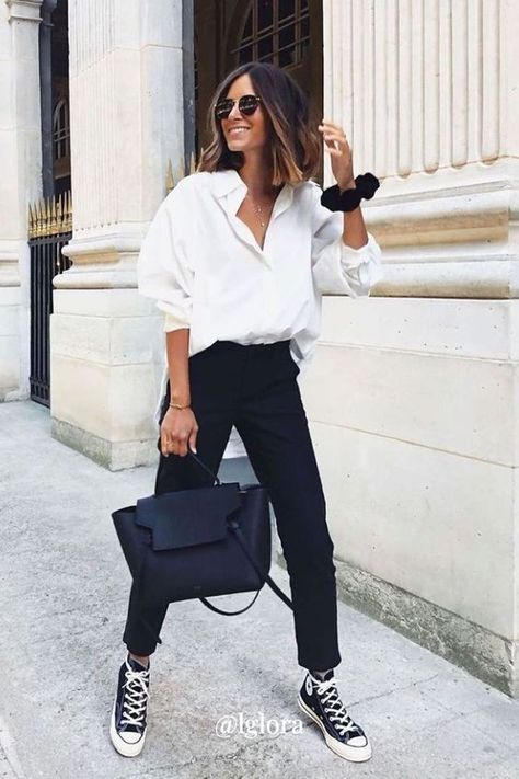 La chemise blanche, comment la porter ? Casual Chique Stijl, Stile Casual Chic, Casual Chic Outfits, Smart Casual Women, Business Casual Outfits For Work, Outfits With Converse, Summer Work Outfits, Mode Casual, Smart Casual Outfit