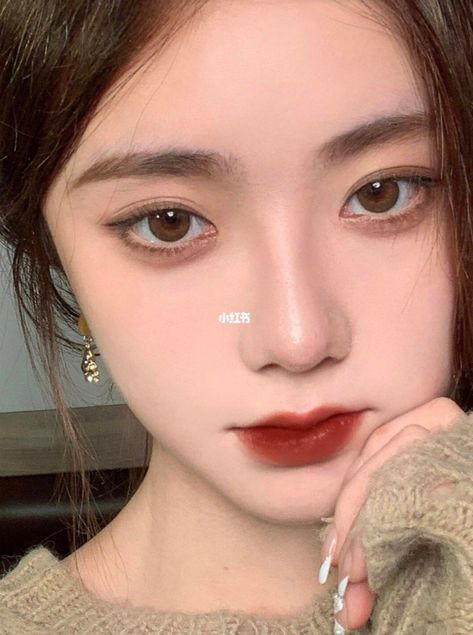 Me Up Korea, Moda Ulzzang, Makeup Ulzzang, Pointed Nose, Makeup Korea, Ulzzang Makeup, Pointed Nails, Make Up Inspo, Makeup Pictures