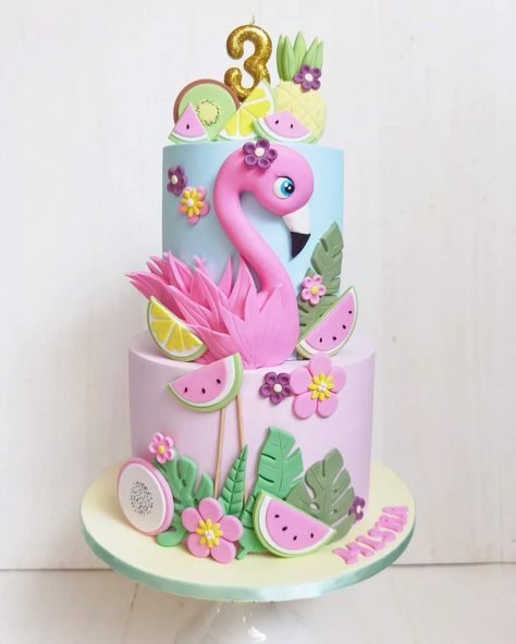 Pool Birthday Cakes, Flower Cookies Bouquet, Tropical Cake Topper, Flamingo Birthday Cake, Hawaiian Cake, Bird Birthday Parties, Flamingo Themed Party, Flamingo Pool, Flamingo Cake