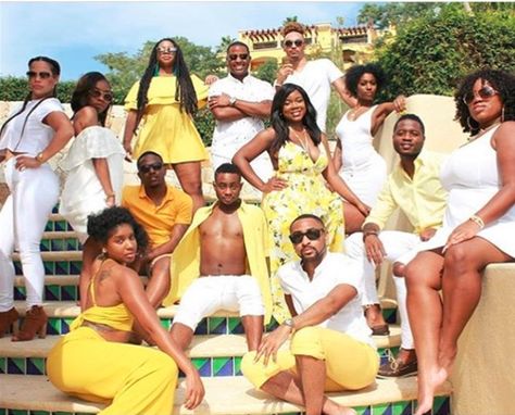 Black Group Travel Photos To Inspire Your Next Group Trip - Essence Group Color Coordinated Outfits, Color Coordinated Outfits Friends, Vacay Photos, Trip Fashion, Porsha Williams, Guys Trip, Friend Groups, Soul Society, Coordinates Outfits