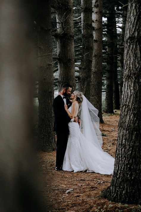 Bride And Groom Pictures Woods, Woods Wedding Photography, Woodsy Wedding Pictures, Wedding Photo Ideas Woods, Wooded Wedding Photos, Wedding Pictures In The Woods, Park Wedding Pictures, Wood Wedding Photos, Wedding Photos In Woods