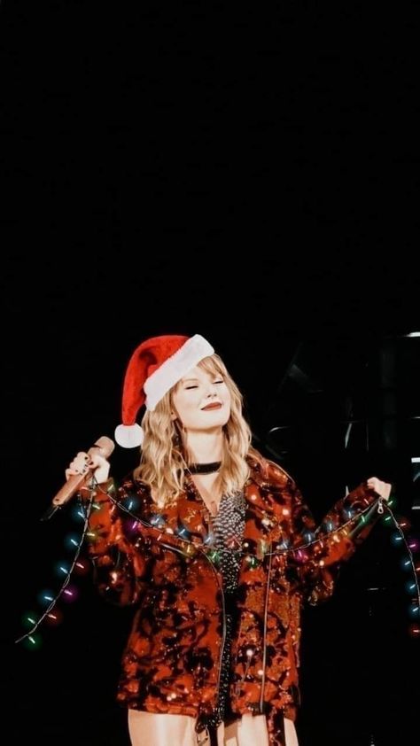 Art Inspiration Creative, Creative Tattoo Ideas, Amazing 3d Tattoos, Oc California, Taylor Swift Fotos, Taylor Swift Christmas, Taylor Swift Images, Laughing Out Loud, Photos Of Taylor Swift