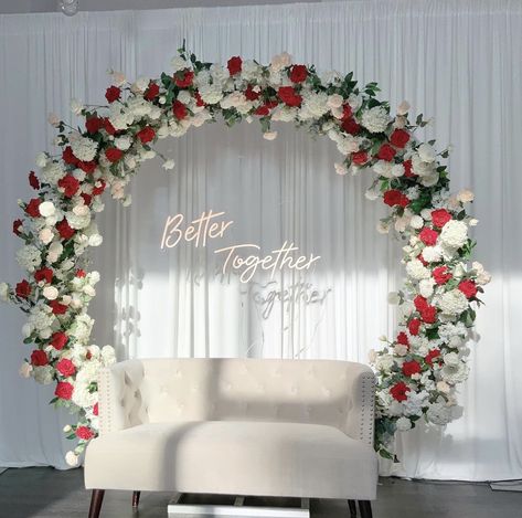 Simple Stage Decorations For Engagement At Home, Engagement Flowers Decoration, Simple Decoration For Engagement At Home, Rokha Decor, Simple Stage Decorations For Engagement, Wedding Stage Design Simple, Simple Engagement Decorations At Home, Red Birthday Backdrop, Engagement Background Decoration