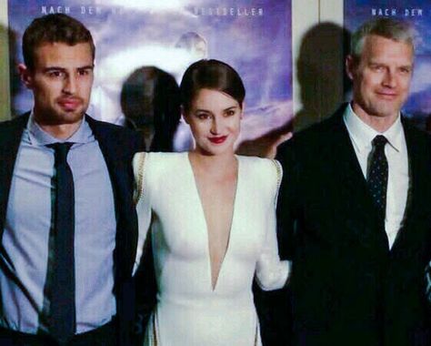 Divergent Premiere in Berlin ~Divergent~ ~Insurgent~ ~Allegiant~ Divergent Cast, Divergent Fandom, Divergent Trilogy, I Am Brave, Divergent Insurgent Allegiant, The Divergent, Veronica Roth, Divergent Series, Allegiant