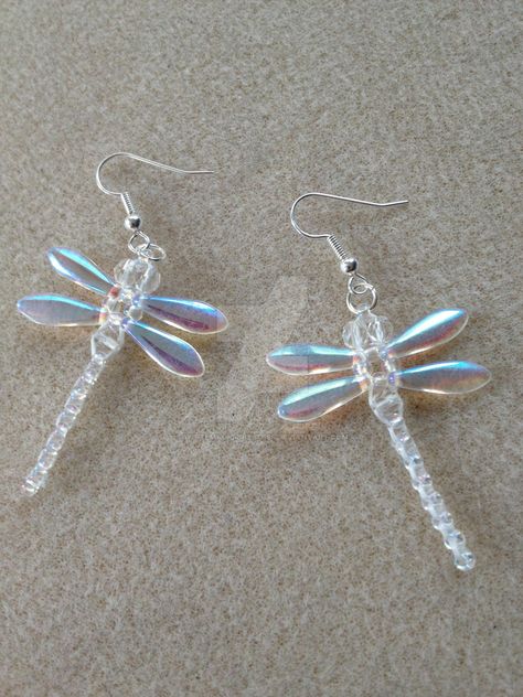 Beaded Dragonfly, Wire Wrapped Jewelry Diy, Dragonfly Jewelry, Dragonfly Earrings, Earrings Inspiration, Homemade Jewelry, Handmade Wire Jewelry, Handmade Jewelry Diy, Beaded Jewelry Patterns