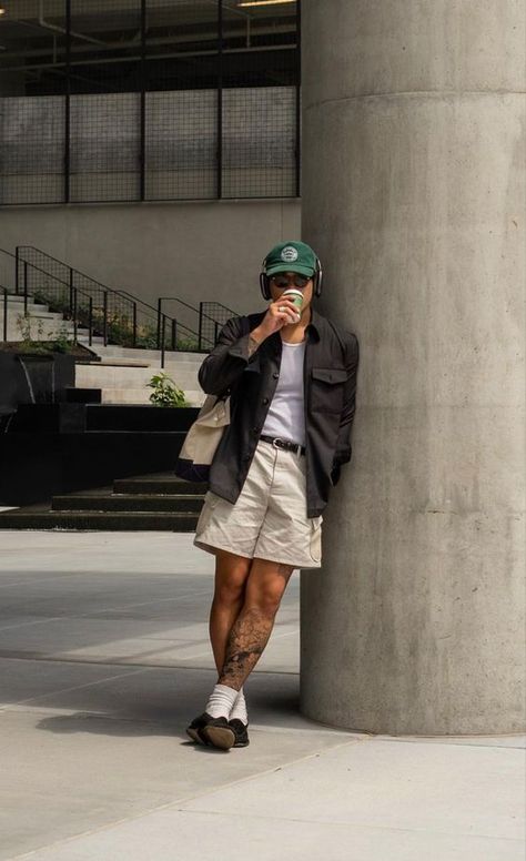 Men's 2024 Streetwear: Vintage Vibes & Urban Styles Merge Urban Summer Outfits For Men, Poses For Instagram Standing, Dad Style Aesthetic, Streetwear Fashion Men Summer, Men Linen Outfit Summer, Linen Outfit Summer, Mens Street Style Urban, Streetwear Fashion Men, Linen Outfit