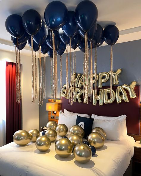 Happy birthday @ronnievint 🥳 🎉🎈💫🏝️ Thank you the sweet @harriblackmorex for ordering!!💗 • #loveislanduk #loveisland #loveislandaftersun #happybirthday #birthdayboy #celebbirthday #vipballoons #corporateballoons #ceilingballoons #forhim #birthdaygirl #forher #harriet #ronnievint #uma #londonballoons #balloondecor #balloons #londonhotel #hoteldecor #hotelballoons Happy Birthday Balloons For Men, Birthday Decor For Him, Husband 30th Birthday, Happy Birthday Wishes For Him, 21 Balloons, Balloons Flowers, Birthday Wishes For Him, Flowers For Men, Romantic Bedroom Decor