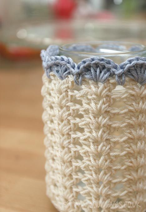 Crochet Candle, Crochet Jar Covers, Jar Covers, Crochet Hook Holder, Crochet Cozy, Crochet Kitchen, Crochet Blog, Crochet For Home, Dressing Up