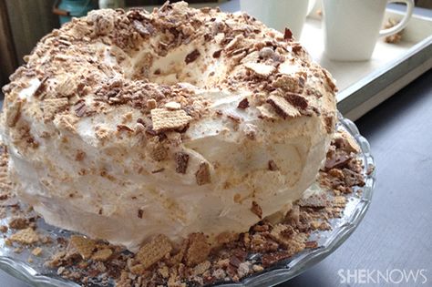 Coffee Crisp cake recipe – SheKnows Coffee Crisp Dessert, Coffee Crisp Cheesecake, Coffee Crisp Bar, Coffee Crisp, Crisp Desserts, A Slice Of Cake, Butter Pecan Cake, Slice Of Cake, Pecan Cake