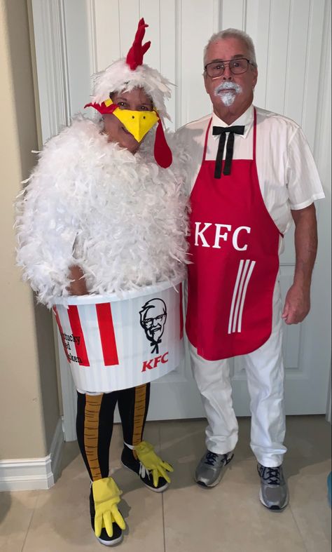 Weird Funny Halloween Costumes, Bad Costumes Funny, Two Person Funny Halloween Costumes, Kfc Man Costume, Embarrassing Halloween Costumes, Unbasic Halloween Costumes, Funny Duo Hollowed Costumes, Funny Partner Halloween Costumes, Random Halloween Costumes Funny