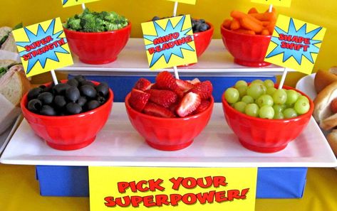 Simple Superhero Party Food Ideas You Can Make In Minutes | MyKidsTime Super Hero Food, Superhero Birthday Party Food, Superhero Party Food, Superhero Snacks, Diy Party Food, Superhero Party Favors, Girl Superhero Party, Marvel Party, Spiderman Birthday Party