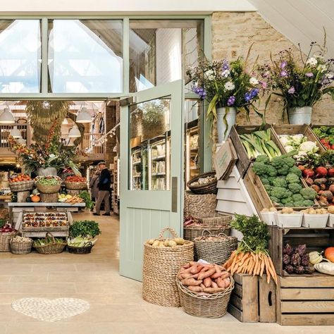 9 Of The Best Farm Shops In The UK Daylesford Farm, Wine Shop Interior, Farm Cafe, Grocery Store Design, Supermarket Design, Farm Store, Fruit Shop, Wine Shop, Mini Farm