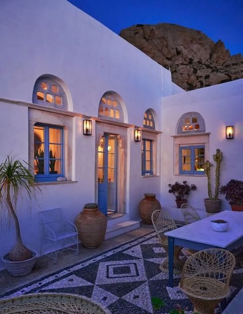 The best Greek island villas and Airbnbs to rent in Greece in 2024 | House & Garden Greek Architecture Homes, Greek Style Garden, Modern Greek House, Greek Houses Exterior, Greek House Interior, Cyprus House, Greek Interior, Greek Bedroom, Greek Style Home