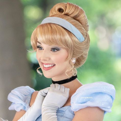 Disney Princess Poses, Cinderella Hair Styles, Cinderella Hair And Makeup Ideas, Cinderella Hairstyle Tutorial, Cinderella Hairstyle, Cinderella Makeup Look Disney Princess, Cinderella Live Action Hair, Cinderella 2015 Hairstyles, Cinderella Makeup