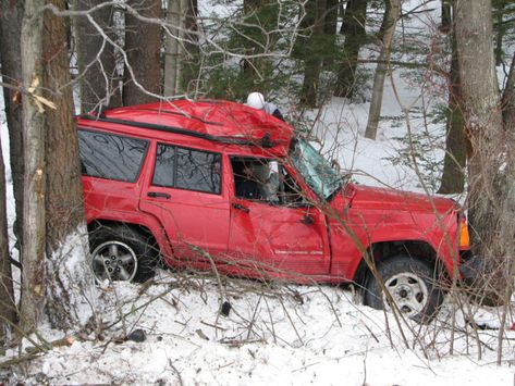 Here Are The 13 Biggest Risks Living In The State of Vermont Vermont Living, Winter Driving, Gorgeous Scenery, Road Rage, Cost Of Living, Green Mountain, Amazing Food, Vermont, The Good Place