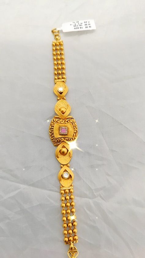 Bajubandh Design Gold Latest, Bajubandh Design Gold, Pearl Bridal Jewelry Sets, Fancy Bracelets, Plain Gold Bangles, Antique Gold Bracelet, Gold Wedding Ring Set, Wedding Jewellery Designs, Ruby Ring Vintage