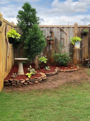 Garden Corner Ideas, Corner Landscaping, Corner Ideas, Garden Corner, Front Yard Garden Design, Corner Garden, Garden Makeover, Rock Garden Landscaping, Diy Backyard Landscaping