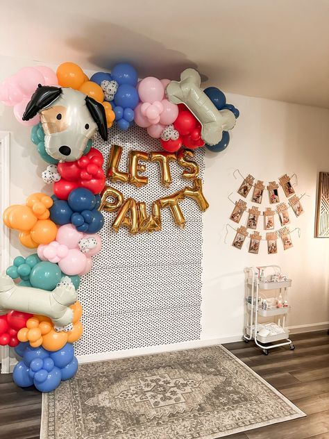 Birthday Decorations For Dogs, Dogs Birthday Ideas Decorations, Dog Fiesta Party, Dogs 1st Birthday Ideas Puppy Party, 1 Year Puppy Birthday, Dog’s Birthday Party, Dog Half Birthday, Dog Birthday Balloon Garland, Wiener Dog Party