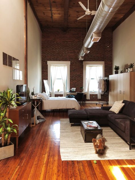 Loft Studio Apartment, Apartment Ideas For Men, Small Studio Apartment Ideas, Cozy Studio Apartment, Studio Apartment Living, Studio Apartment Design, Loft Studio, Small Studio Apartment, Small Apartment Design