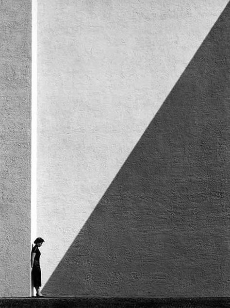 Photographie Art Corps, Tina Modotti, Line Photography, Shadow Photography, Minimalist Photography, Street Photographers, Trik Fotografi, Black And White Portraits, White Image