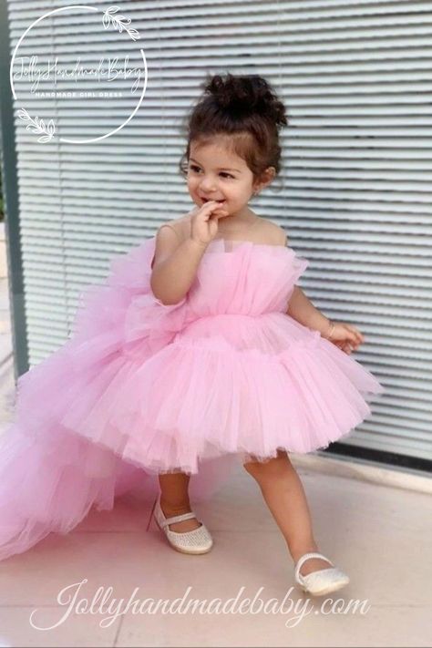 This is a lovely dress and will definitely make your little one feel like a princess. Is comfortable and very good looking perfect for any special occasion: birthday parties, weddings, christening parties and anything else in between? The Stunning Full Length Hot Pink Tutu Dress has been made with multi layers of top quality soft tulle, with a high waistline in a hot pink, tulle flowers & a big beautiful bow giving the finishing touches which any princess would love! Birthday Party Princess, 1 Year Baby, Baby Birthday Dress, Princess Flower Girl Dresses, Dress Baby Girl, Birthday Girl Dress, Girl Princess Dress, Princess Birthday Party