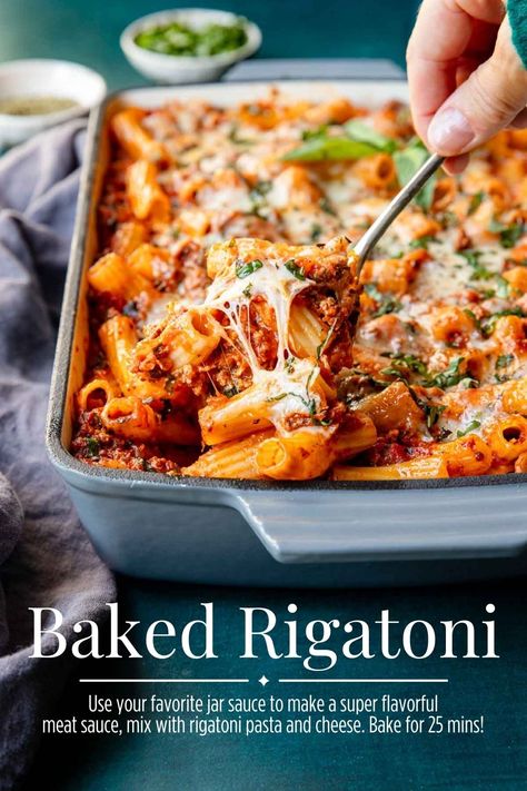 A big casserole pan of delicious meat sauce baked with rigatoni pasta and plenty of cheese. This recipe makes an amazing family dinner! Baked Rigatoni Recipe, Dinner Bakes, Pasta Bake Recipes, Bolognese Pasta Bake, Baked Penne Pasta, Sausage Rigatoni, Rigatoni Recipes, Baked Pasta Dishes, Baked Rigatoni