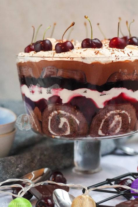 Black Forest Trifle! - Jane's Patisserie Black Forest Trifle Easy, Black Forest Trifle, Trifle Bowl Recipes, Christmas Catering, Trifle Dessert Recipes, Xmas Vibes, Dessert Breads, Janes Patisserie, Xmas Desserts