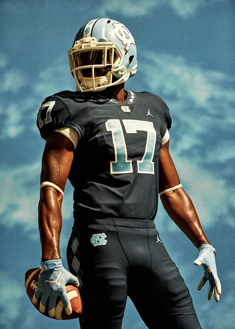 North Carolina Football, Tar Heels Football, Football Senior Pictures, Football Swag, College Football Uniforms, Collage Football, American Football Uniforms, Football Drip, Football Poses