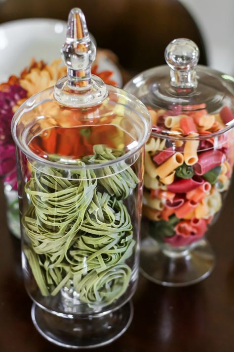 Italian Themed Party, Italian Party Decorations, Italian Dinner Party Decorations, Dinner Party Centerpieces, Italian Centerpieces, Italy Party, Italian Themed Parties, Italian Buffet, Dinner Party Ideas