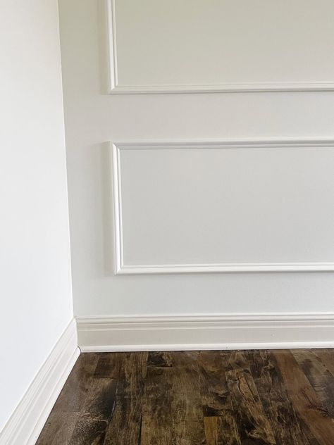 Pairing Creamy Trim with Warm White Walls - Life Love Larson White Walls Cream Trim Living Room, White Walls With Cream Trim, White Walls Cream Trim, Cream Walls With White Trim, Warm White Walls, Large Bedroom Wall, Best Wall Paint, White Interior Paint, Best Wall Colors