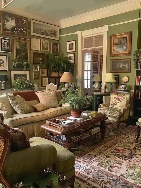 Salons Cottage, English Cottage Decor, English Country Decor, Cottage Living Rooms, Cottage Interior, Casas Coloniales, Country Living Room, Cottage Interiors, Traditional Living Room