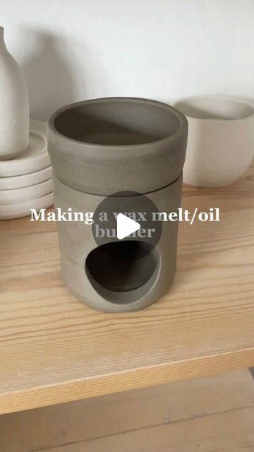 Wheel Throwing Ideas, Wheel Pottery, Ceramic Oil Diffuser, Diffuser Diy, Diy Wax Melts, Tart Burner, Candle Burner, Ceramic Oil Burner, Diy Wax