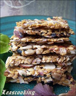 Dehydrated Crackers, Seeds Crackers, Gf Crackers, Paleo Chips, Seed Crackers Recipe, Glutenfree Bread, Flax Seed Crackers, Flax Seed Benefits, Moms Recipes