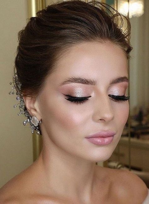 Wedding Hairstyles And Makeup, Bridal Makeup For Brown Eyes, Simple Wedding Makeup, Makeup Cantik, Wedding Eyes, Makeup Prom, Ideas De Maquillaje Natural, Wedding Eye Makeup, Flot Makeup