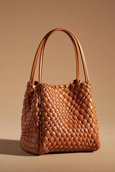 brown purse Purse Trends, Trendy Purses, Fall Bags, Fall Handbags, Woven Handbags, Va Va Voom, Brown Purses, Cute Purses, Bag Trends