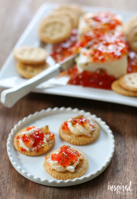 Red Pepper Jelly | inspiredbycharm.com #IBCholiday Red Pepper Jelly Appetizer, Pepper Jelly Appetizer, Red Pepper Jelly Recipe, Pepper Jelly Recipe, Pepper Jelly Recipes, Red Pepper Jelly, Cheese Log, Berry Patch, Cheese Appetizer