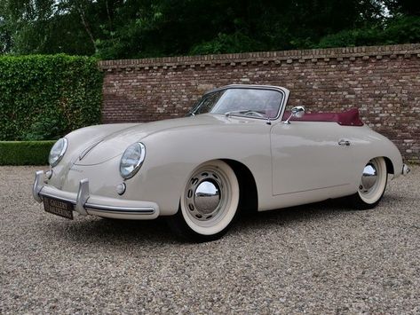 Porche Vintage, Porsche Convertible, Austin Martin, Vintage Cars For Sale, 1964 Porsche, Cars Porsche, Vw Sedan, Old Vintage Cars, Vw Vintage